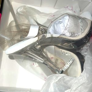 Ellie Shoes Women's M Jewel Platform Sandal NIB SIZE 9